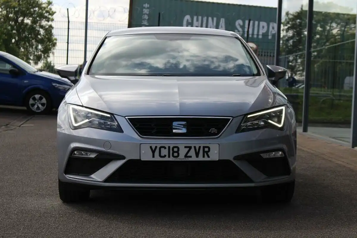 2018-seat-leon-14-ecotsi-fr-technology-hatchback-5d-dsg-big-8