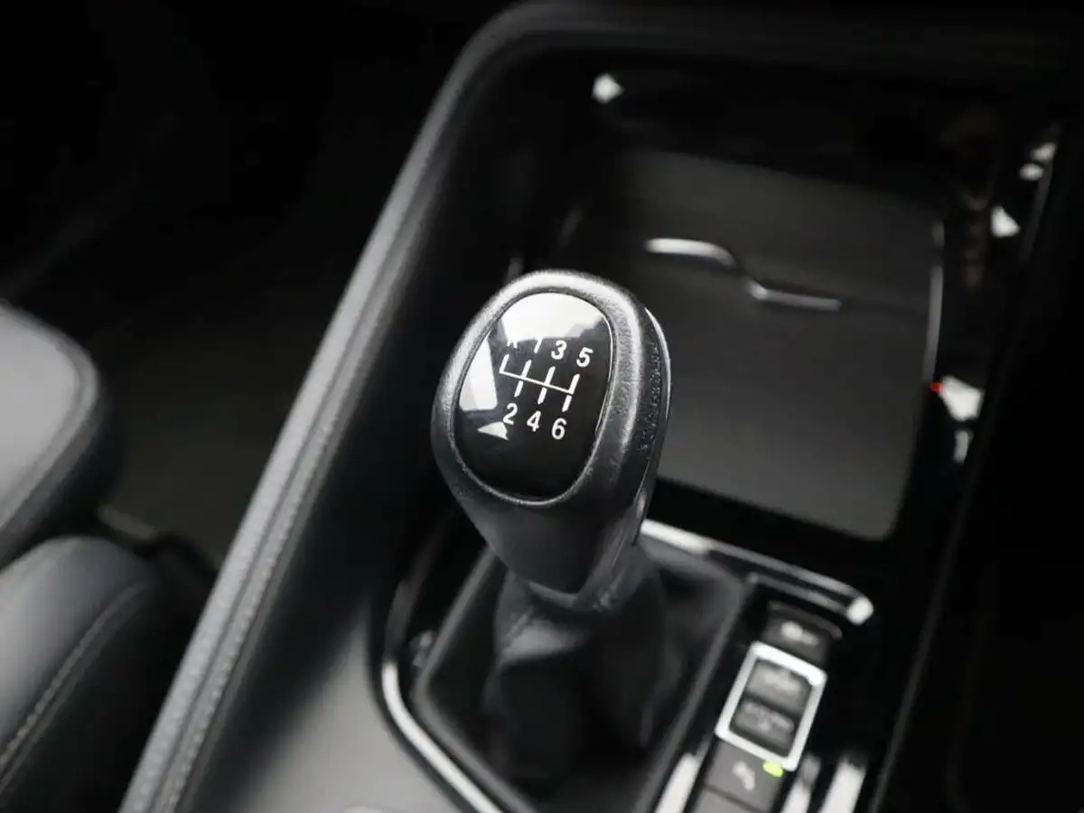 2021-bmw-x1-15-sdrive18i-sport-big-22