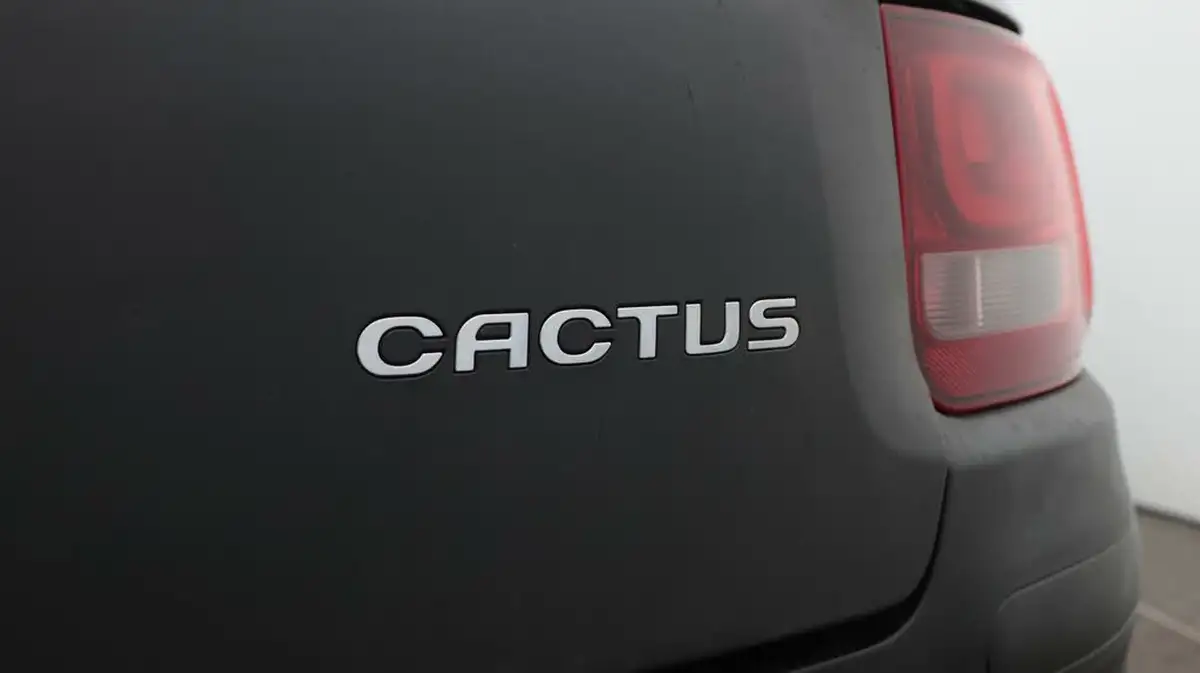 2017-citroen-c4-cactus-16bluehdi-flair-ss-etg6-big-23