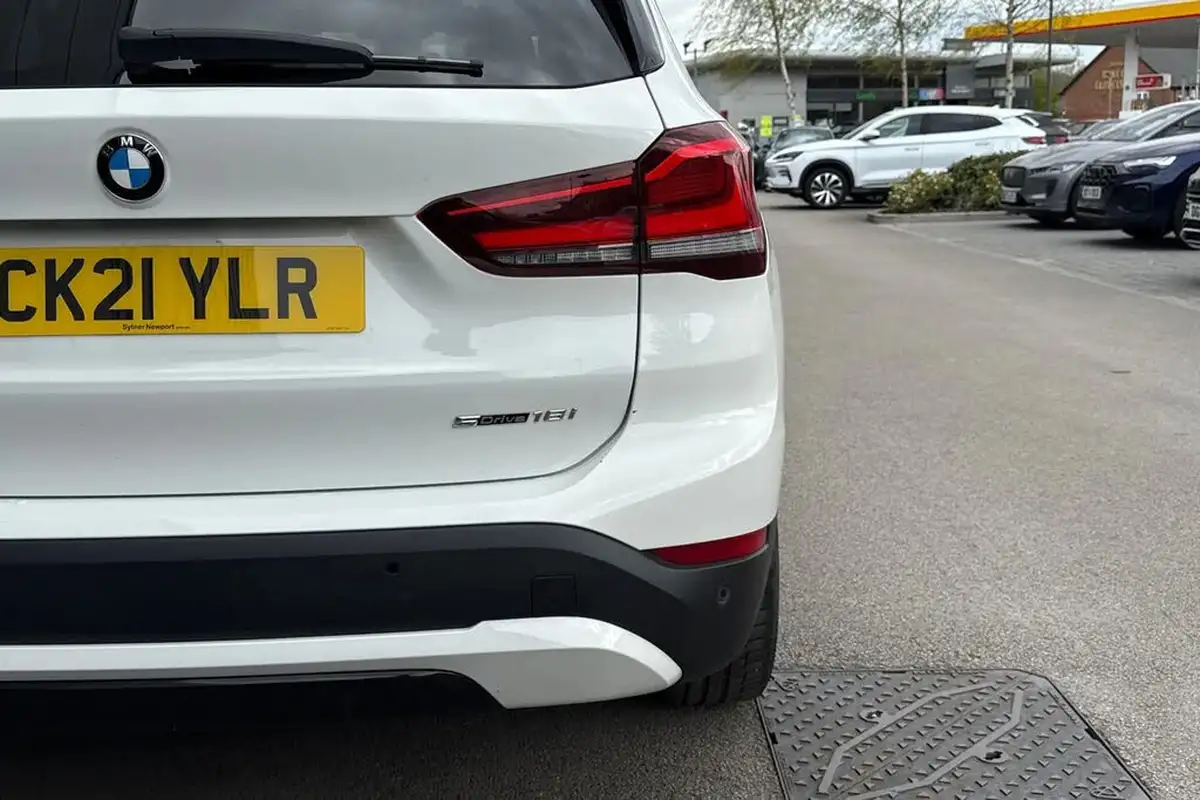 2021-bmw-x1-15-sdrive18i-sport-big-36