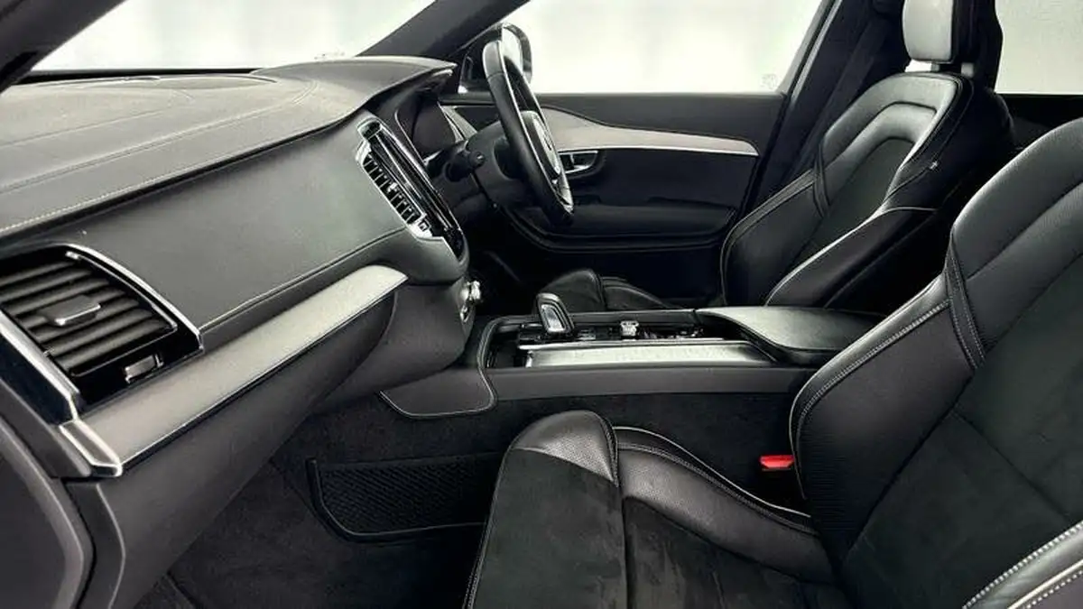 2021-volvo-xc90-20td-b5-r-design-big-37