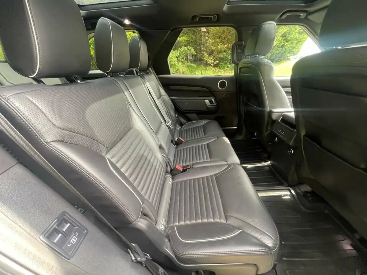 2019-land-rover-discovery-30-sd-v6-hse-30-sd-v6-306ps-station-wagon-5d-auto-big-44