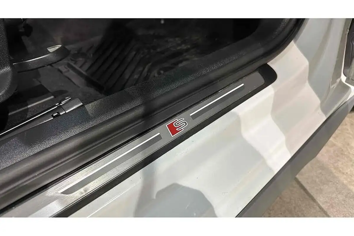 2021-audi-a3-14-40-tfsi-e-s-line-big-22