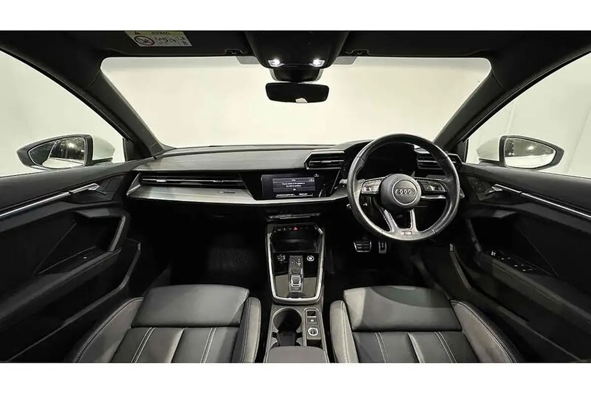 2021-audi-a3-14-40-tfsi-e-s-line-big-1