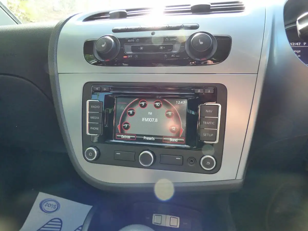 2012-seat-leon-16td-se-copa-cr-105-dsg-big-27