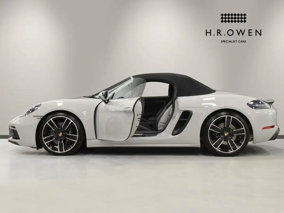 2021-porsche-boxster-718-40-boxster-gts-40-big-3