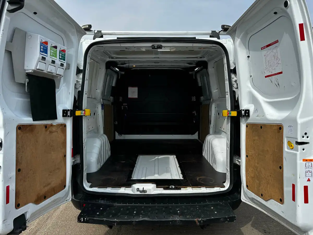 2018-ford-transit-custom-20tdci-320-l1h1-105pseu6-panel-van-big-6