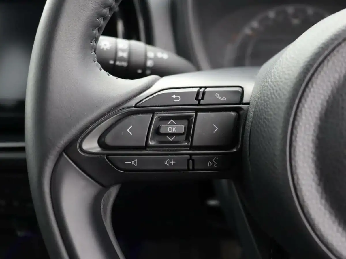 2022-toyota-aygo-x-10-vvt-i-edge-big-18