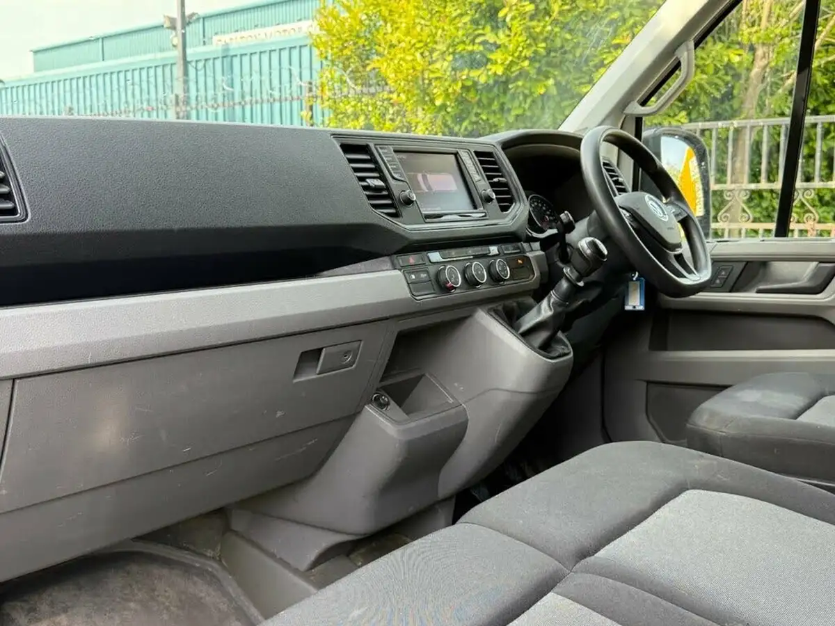 2020-volkswagen-crafter-20tdi-cr35-lwb-trendline-140pseu6dt-e-big-12