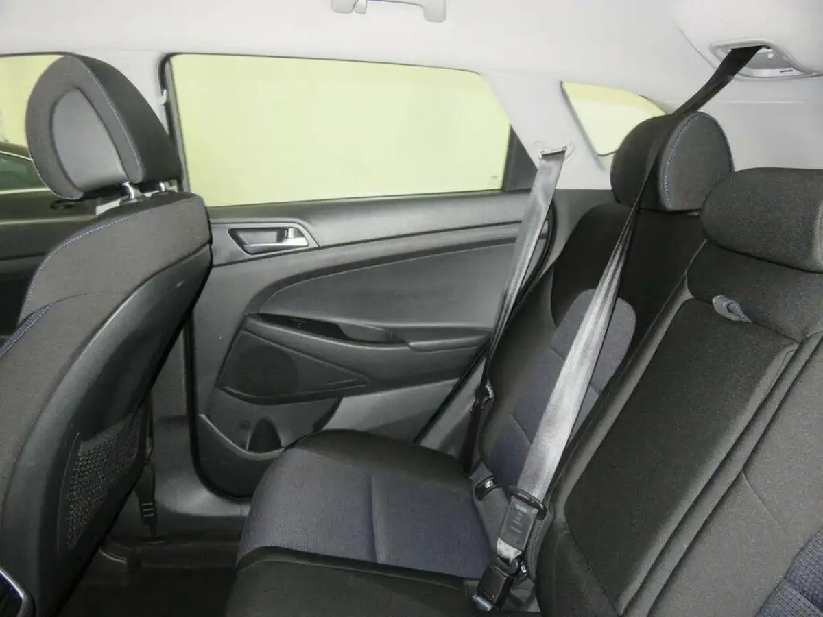 2016-hyundai-tucson-17crdi-blue-drive-se-116ps-big-36