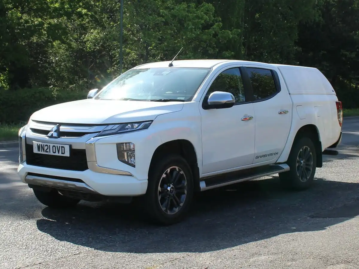 2021-mitsubishi-l200-22di-d-barbarian-big-0