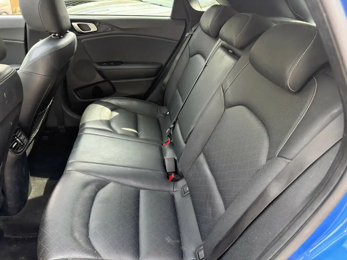 2018-kia-ceed-14-t-gdi-first-edition-hatchback-big-55