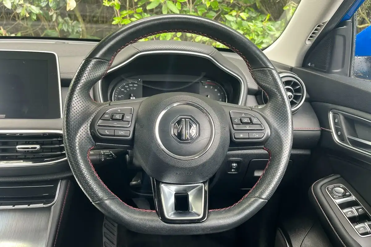 2021-mg-hs-15t-gdi-excite-162ps-big-11