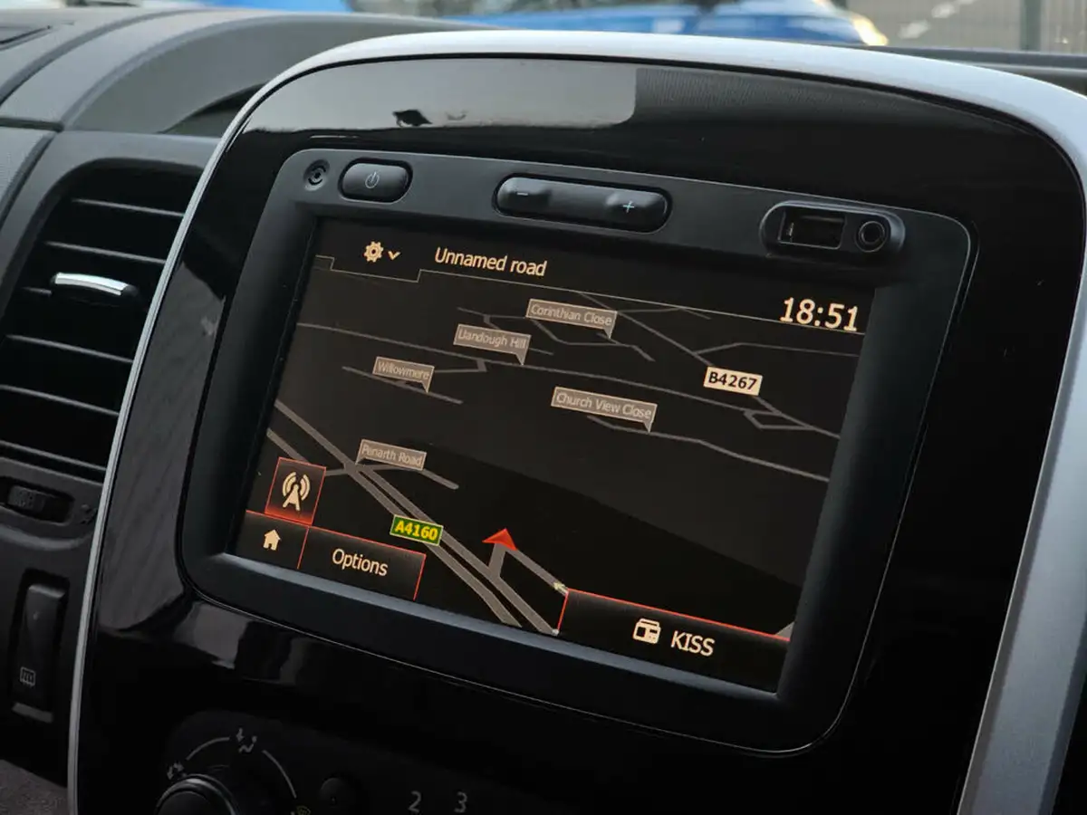 2019-renault-trafic-16dci-sl27-120-sport-nav-e6-panel-van-big-5