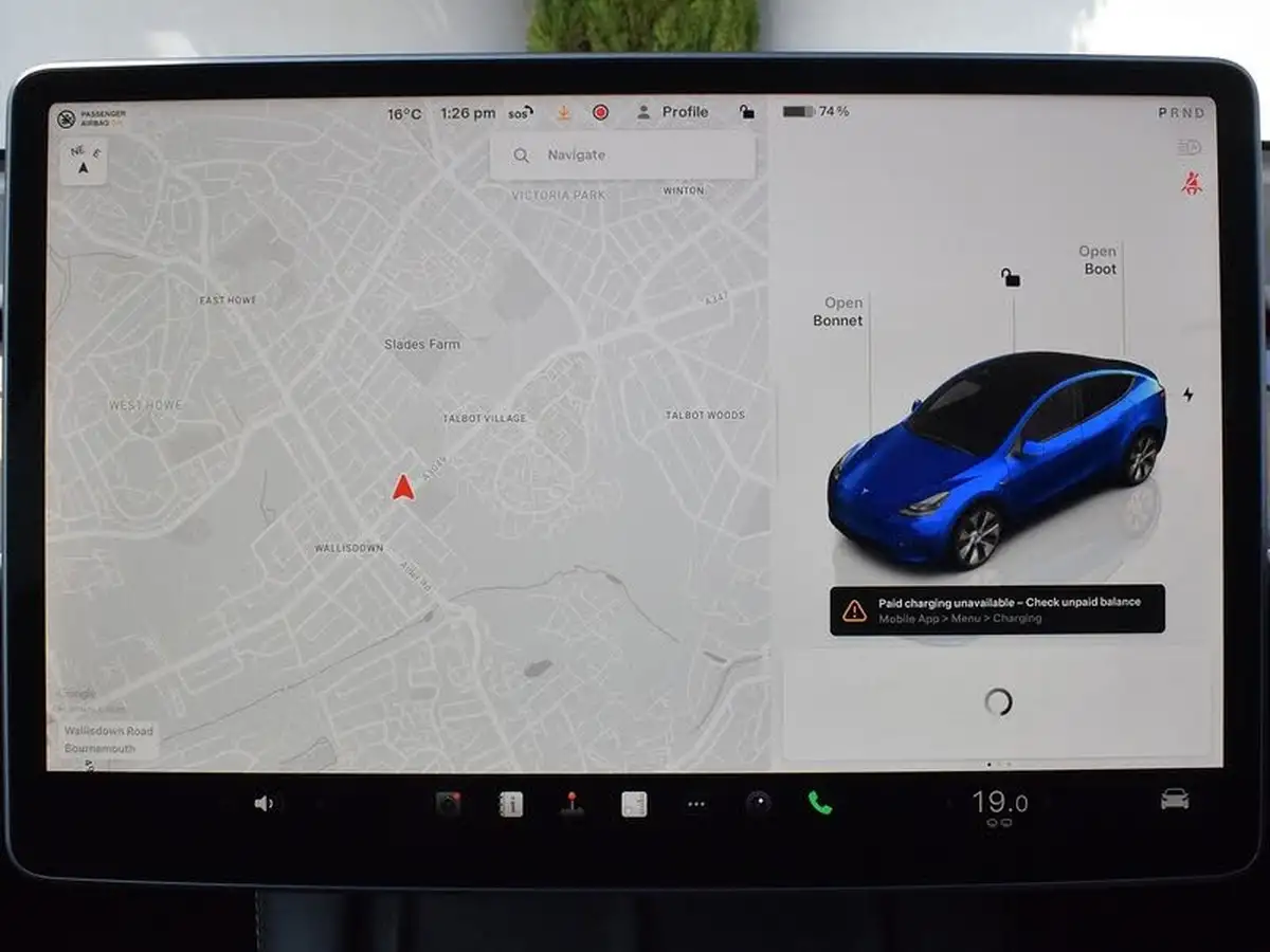 2022-tesla-model-y-e-long-range-big-10