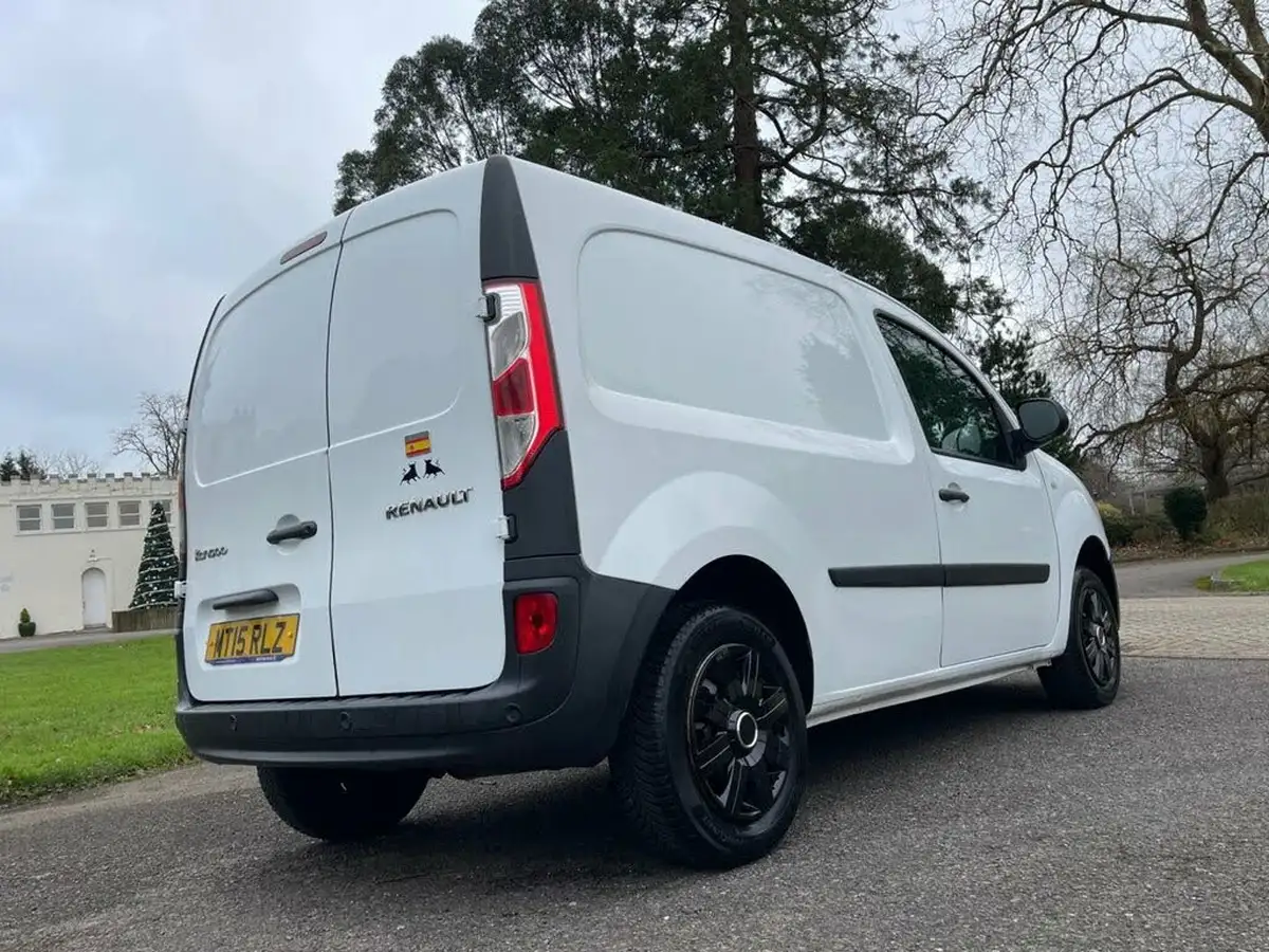 2015-renault-kangoo-15td-ml19-dci-75-energy-panel-big-5