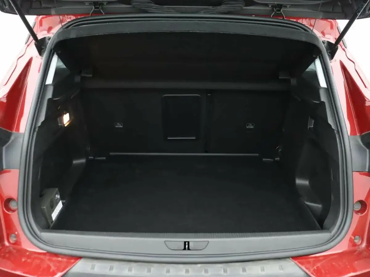 2021-vauxhall-grandland-x-15td-elite-nav-big-10