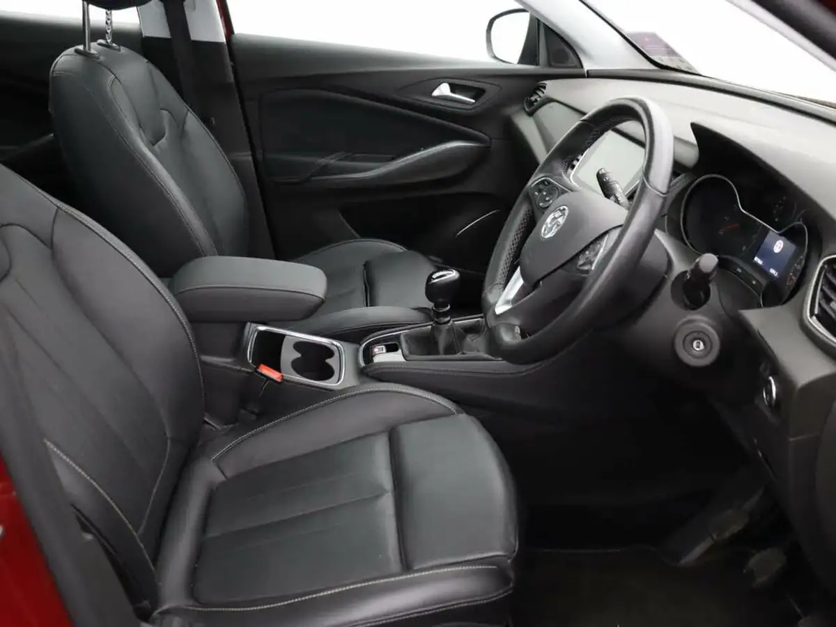 2021-vauxhall-grandland-x-15td-elite-nav-big-12