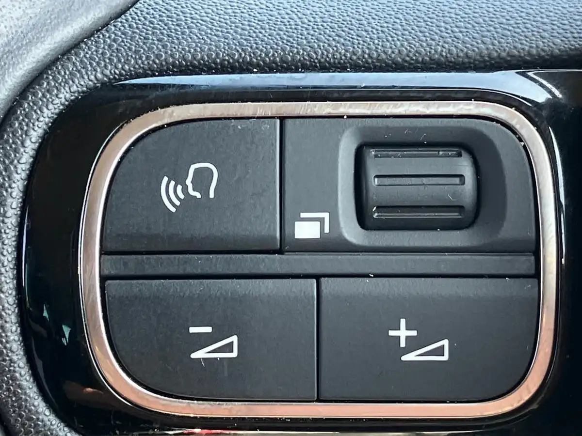 2022-citroen-c3-aircross-12-puretech-shine-110ps-big-15