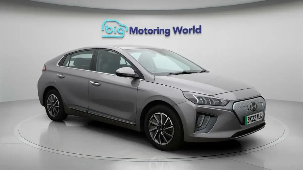 2022-hyundai-ioniq-e-premium-electric-big-1