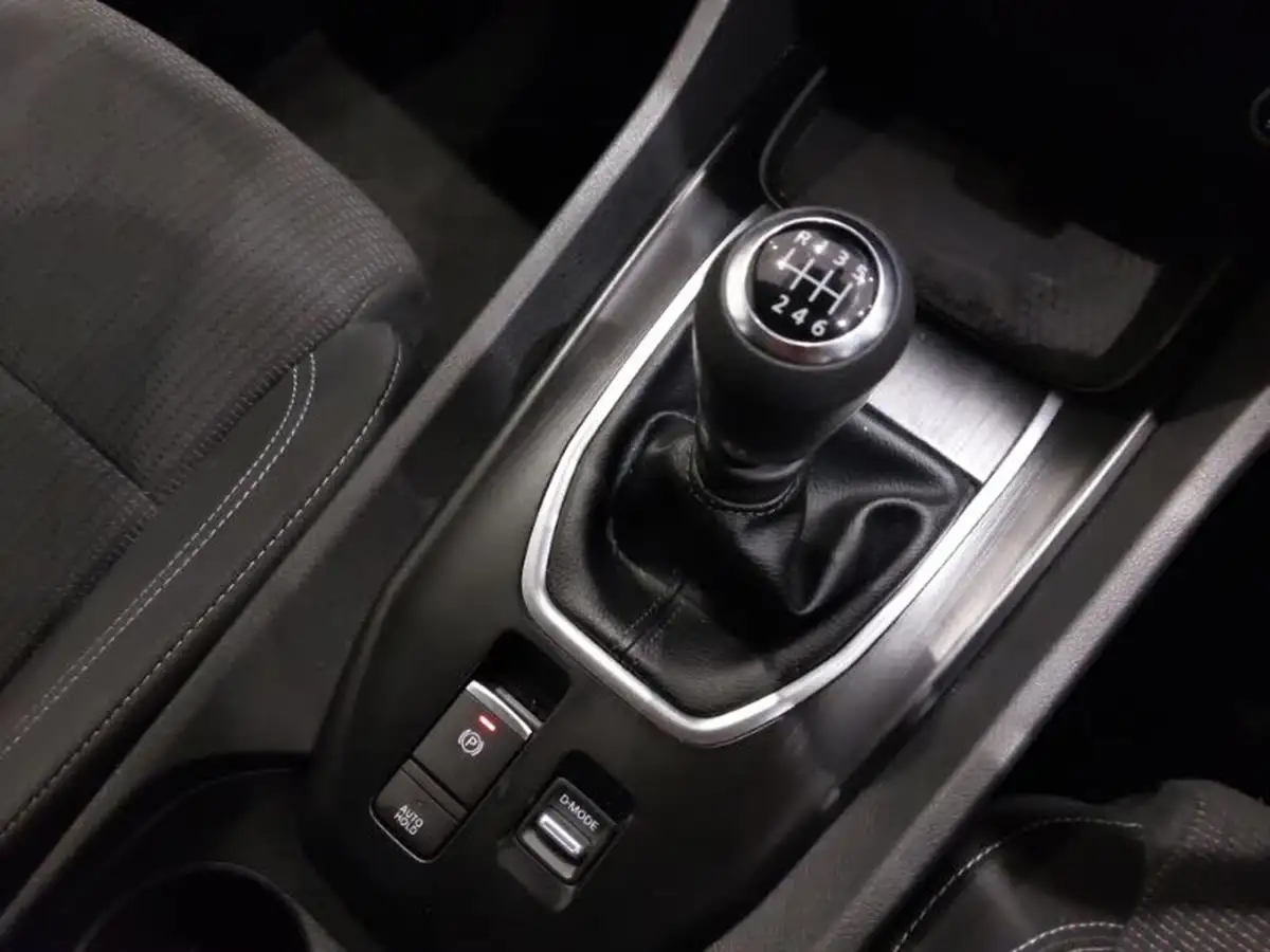 2021-nissan-qashqai-13-dig-t-visia-big-13