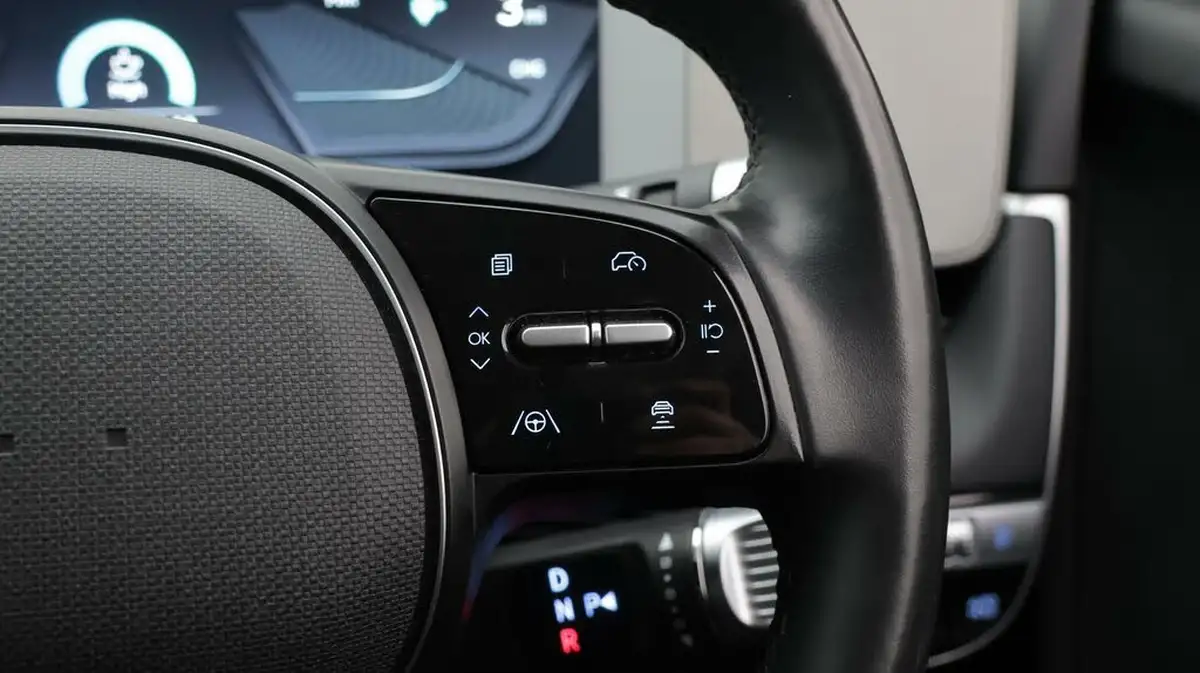 2022-hyundai-ioniq-5-e-premium-217ps-73kwh-rwd-big-23