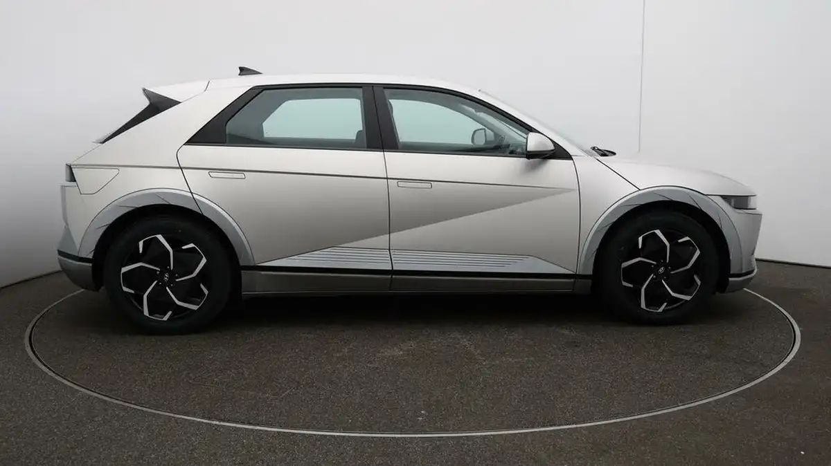 2022-hyundai-ioniq-5-e-premium-217ps-73kwh-rwd-big-40