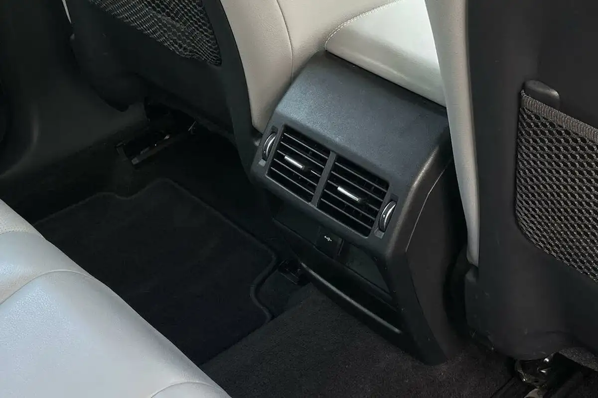2021-jaguar-e-pace-20-p200-r-dynamic-s-big-30