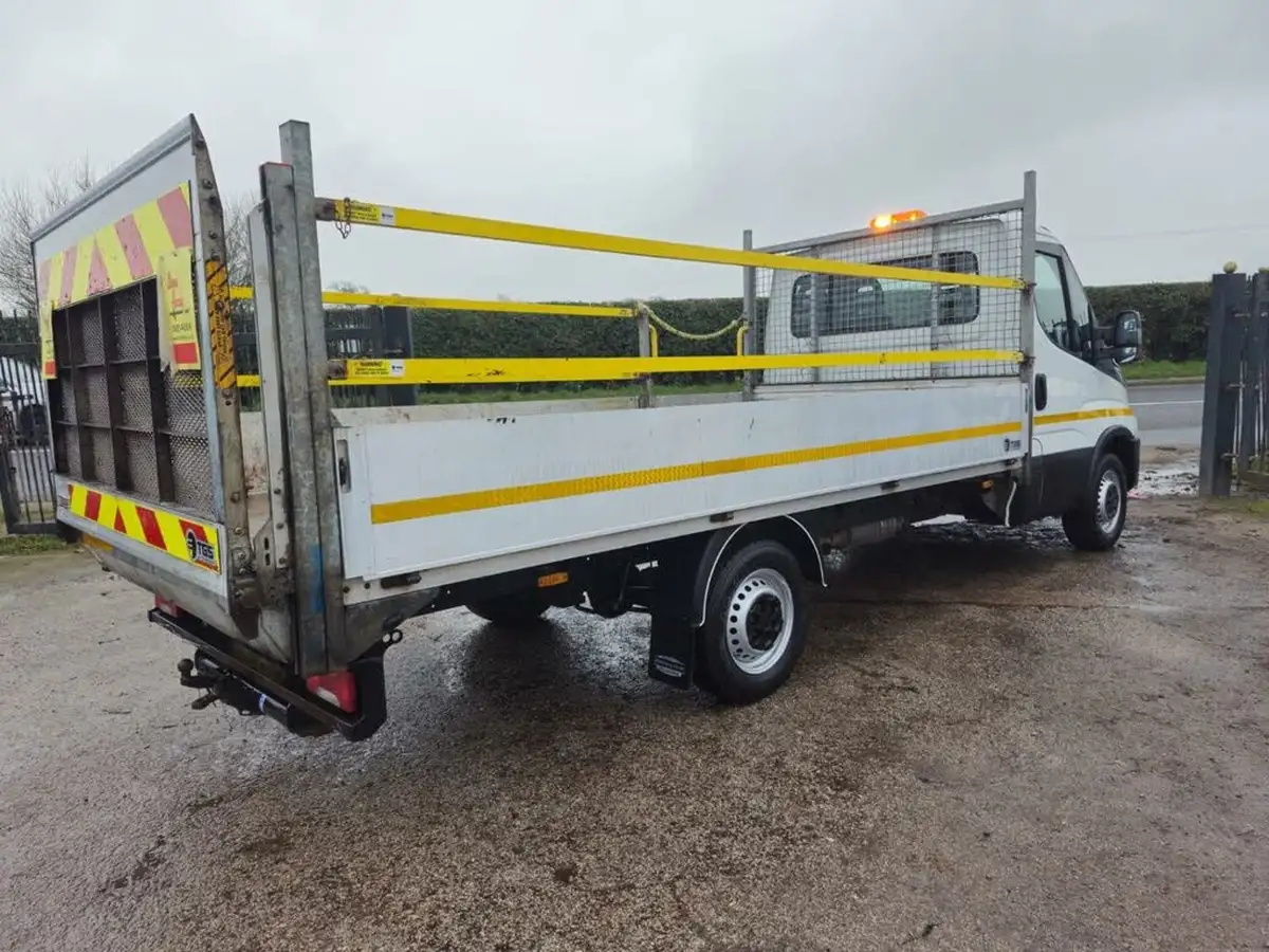 2021-iveco-daily-s-class-23td-35s14-3450-eu6-chassis-cab-hi-matic-big-5