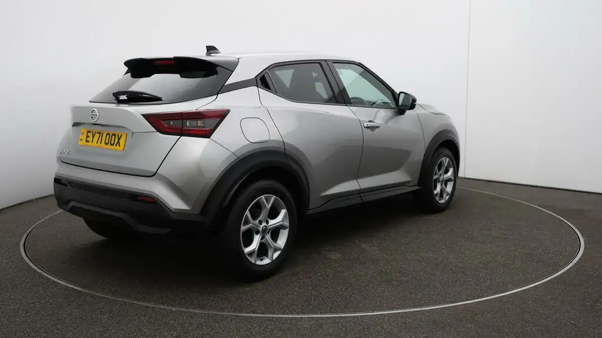 2021-nissan-juke-10-dig-t-n-connecta-dct-big-45