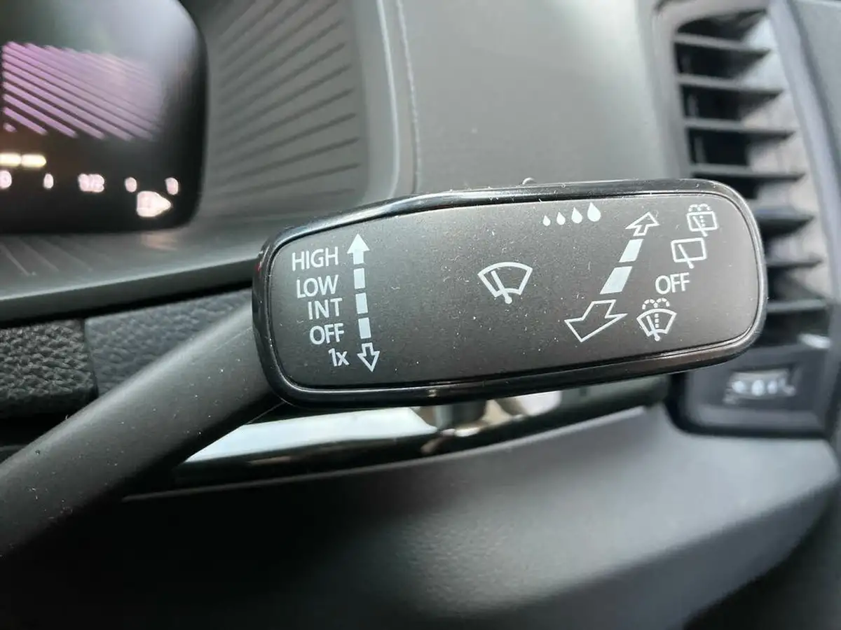 2023-skoda-karoq-15-tsi-sportline-dsg-big-35