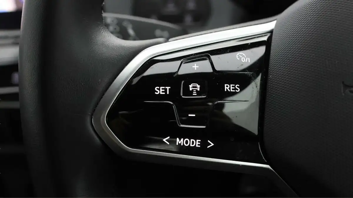 2021-volkswagen-id3-e-life-204ps-58kwh-pro-performance-big-21