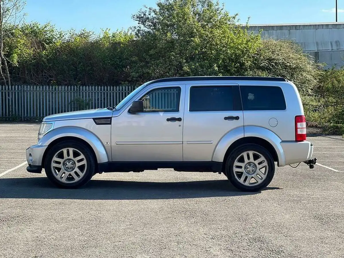 2009-dodge-nitro-28td-sxt-auto-big-10