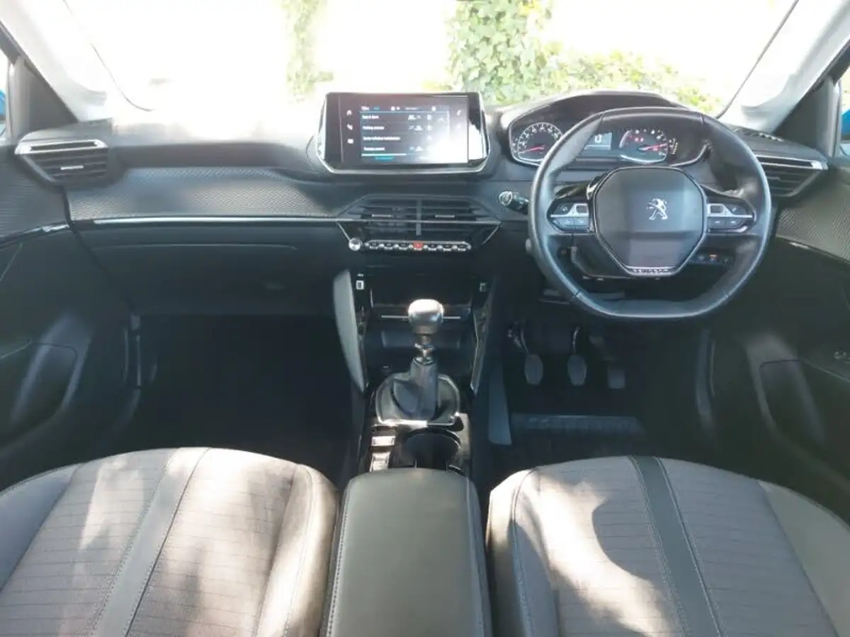 2021-peugeot-208-12-puretech-allure-100bhp-big-2