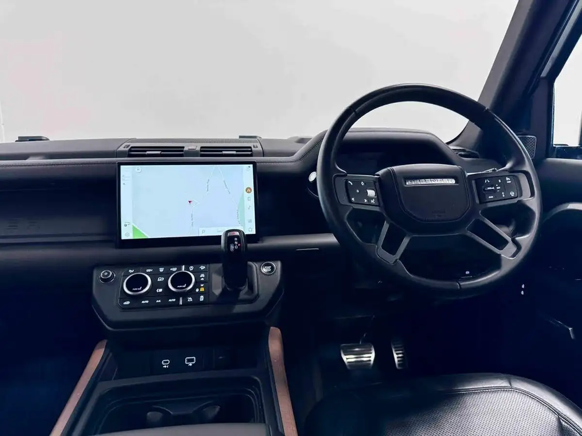 2023-land-rover-90-defender-30-d300-x-big-36