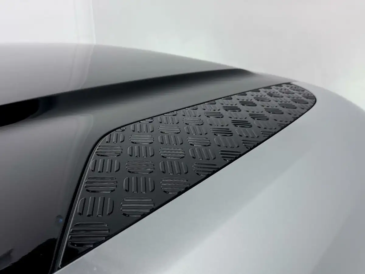 2023-land-rover-90-defender-30-d300-x-big-15