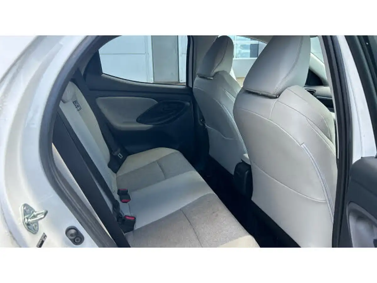 2022-toyota-yaris-15-vvt-i-excel-big-11