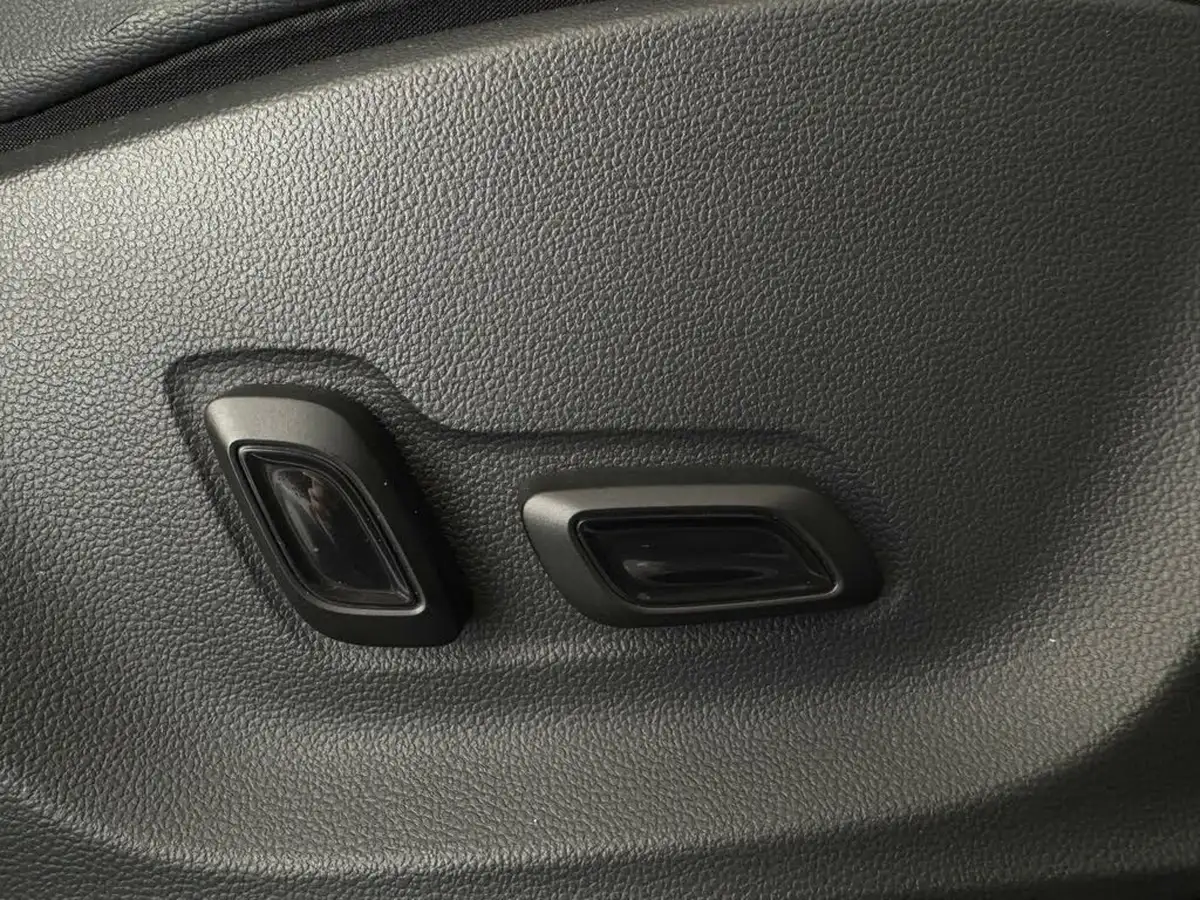 2021-mg-zs-suv-e-exclusive-ev-big-15