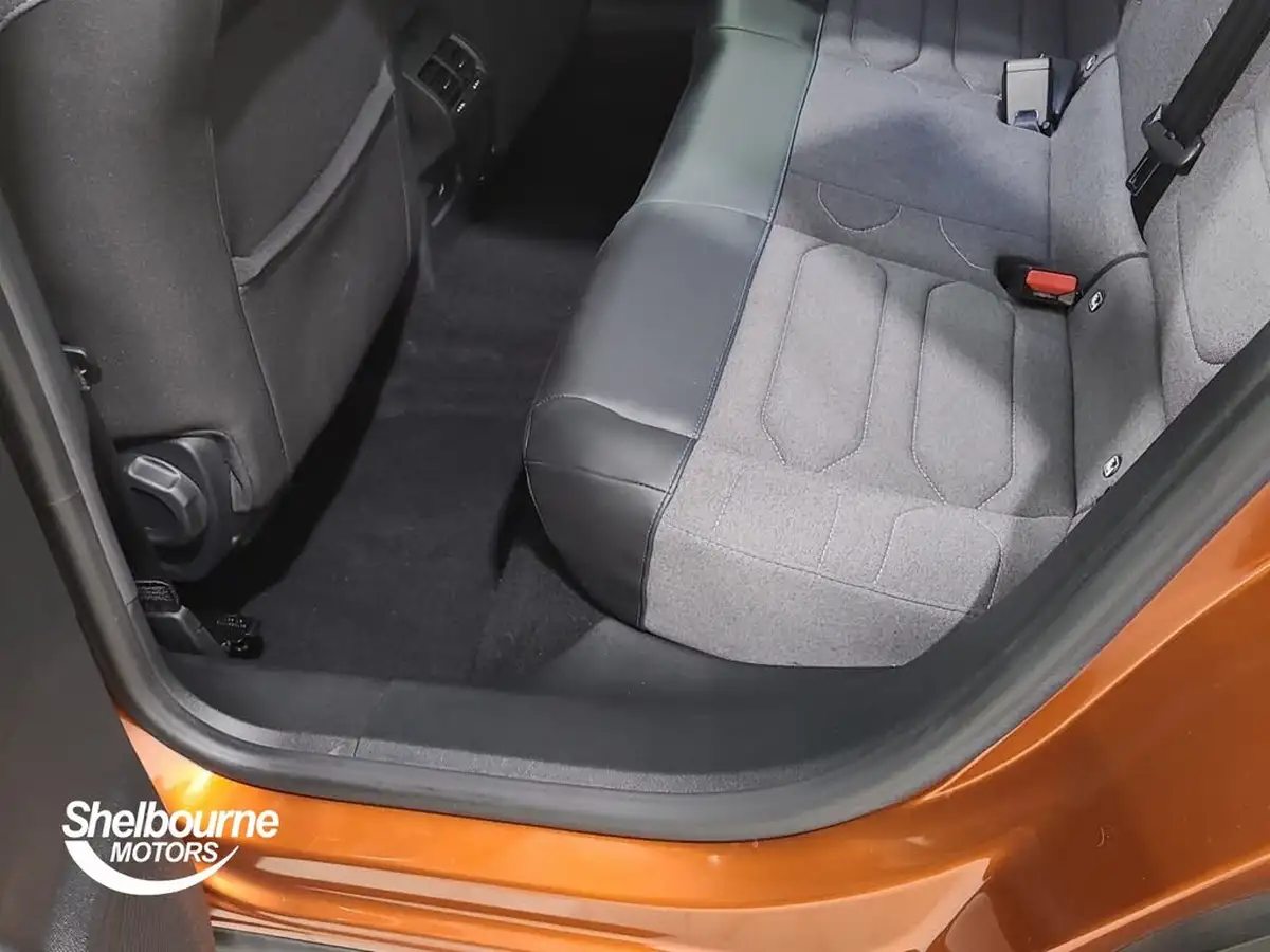 2022-citroen-c4-12-puretech-shine-130ps-big-8