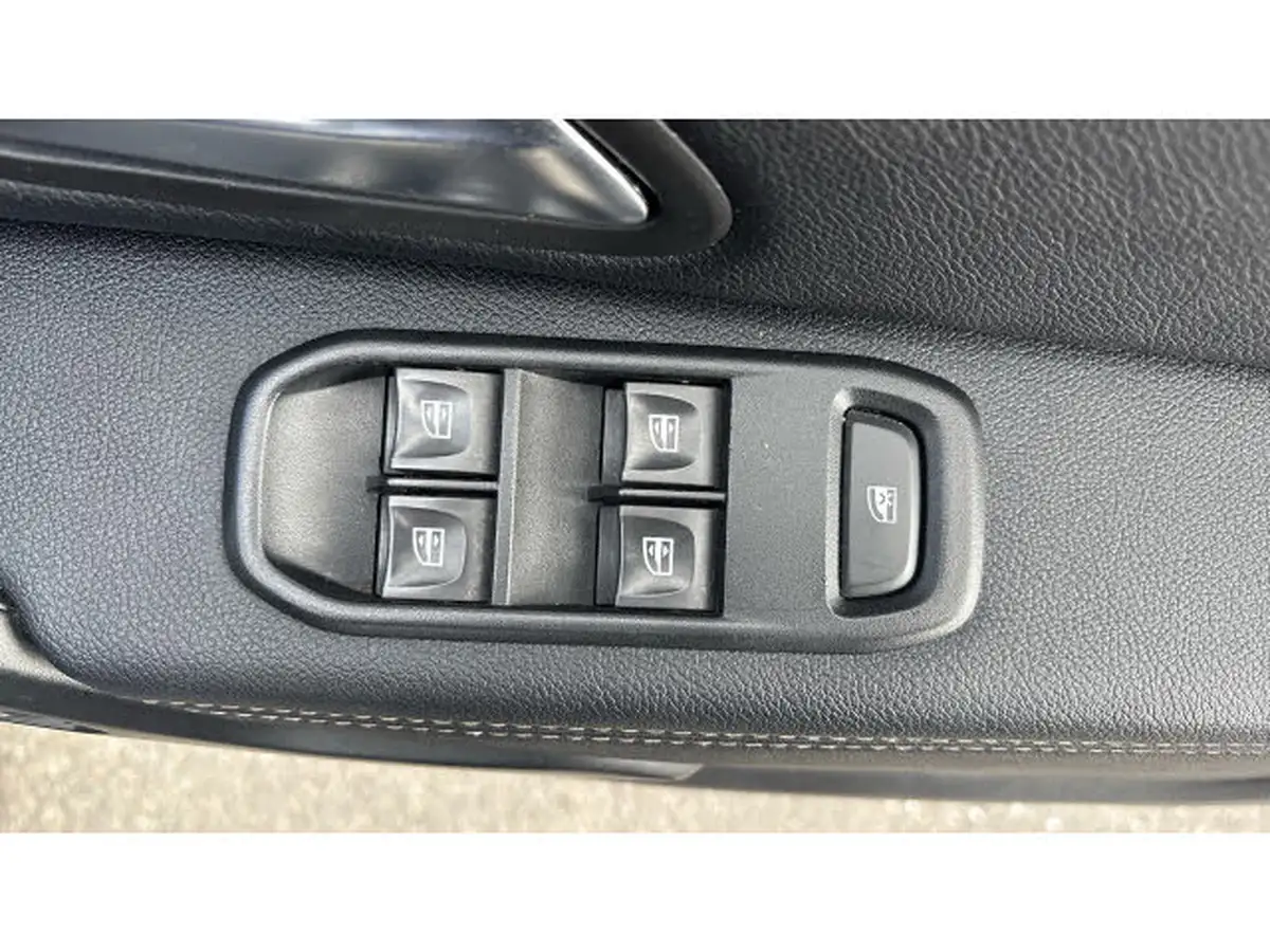 2019-dacia-duster-13-tce-prestige-150bhp-1333cc-big-44
