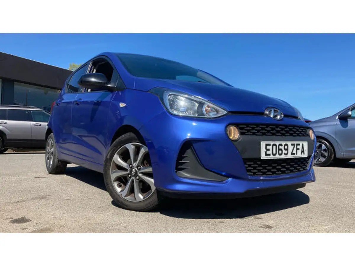 2019-hyundai-i10-10-play-big-7