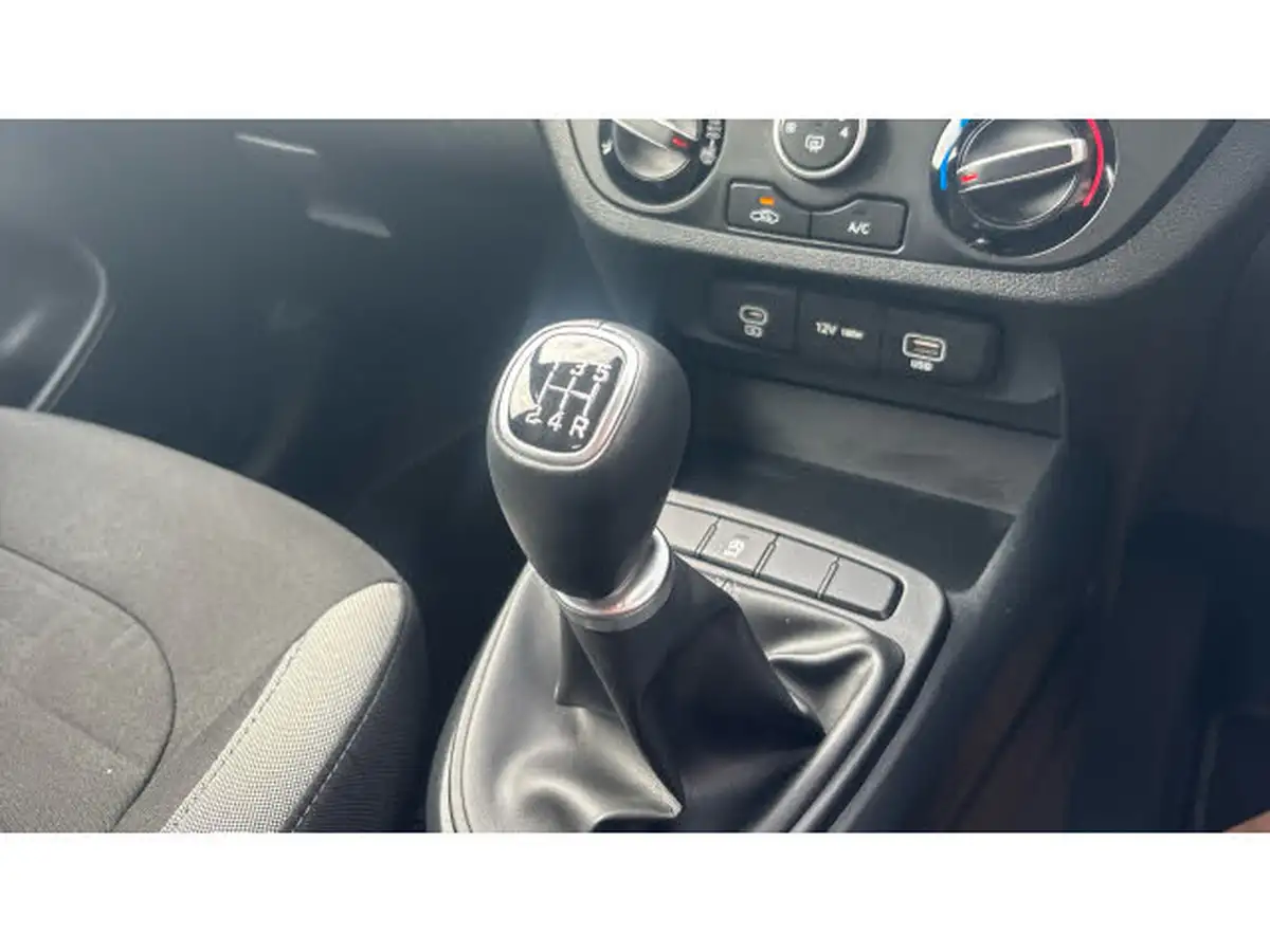 2024-hyundai-i10-10-advance-63ps-big-35