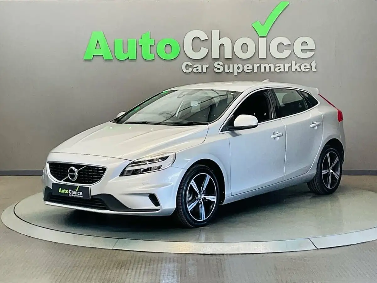 2018-volvo-v40-20td-d3-r-design-big-8
