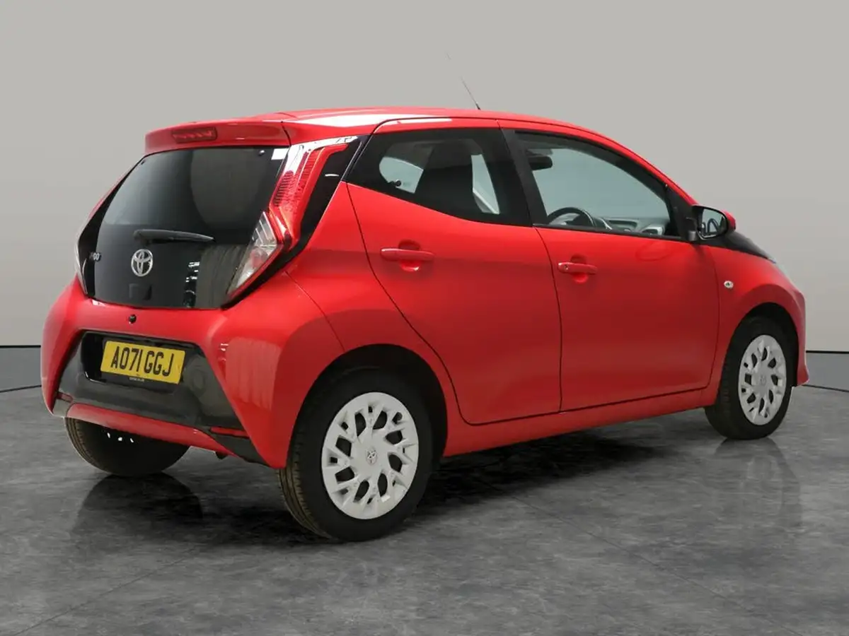 2021-toyota-aygo-10-vvt-i-x-play-tss-big-12
