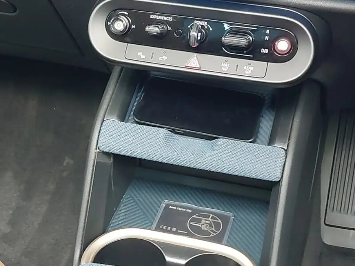 2024-mini-countryman-e-cooper-e-exclusive-big-9