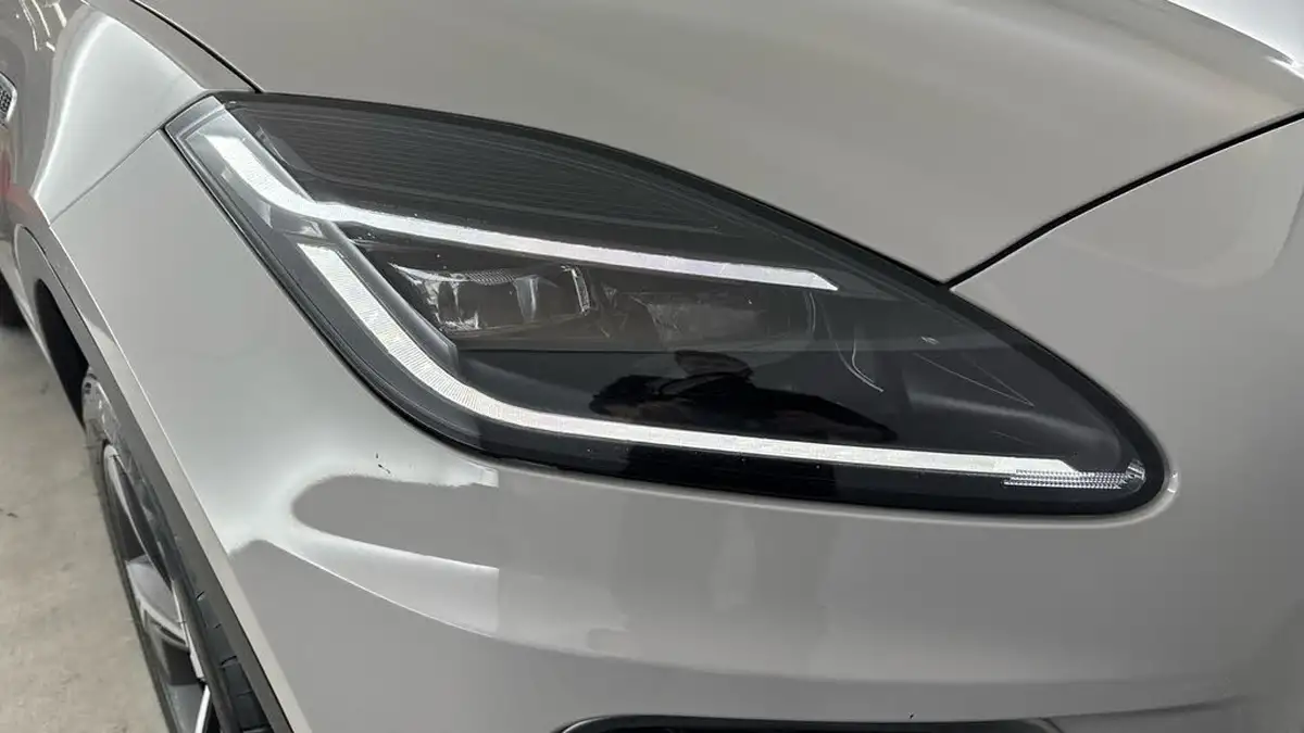 2021-jaguar-e-pace-20-d200-r-dynamic-se-big-25