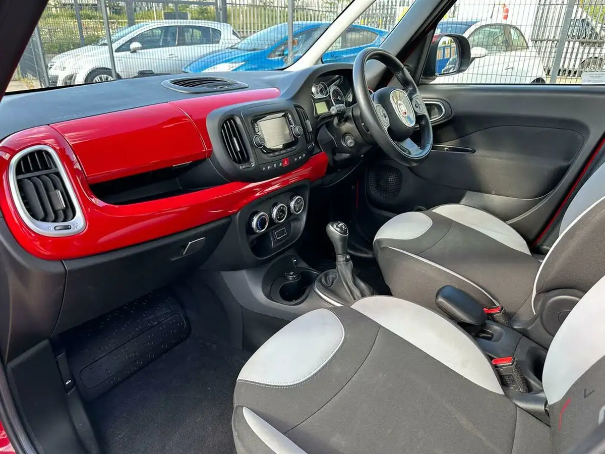 2017-fiat-500l-13-multijet-pop-star-dualogic-big-17