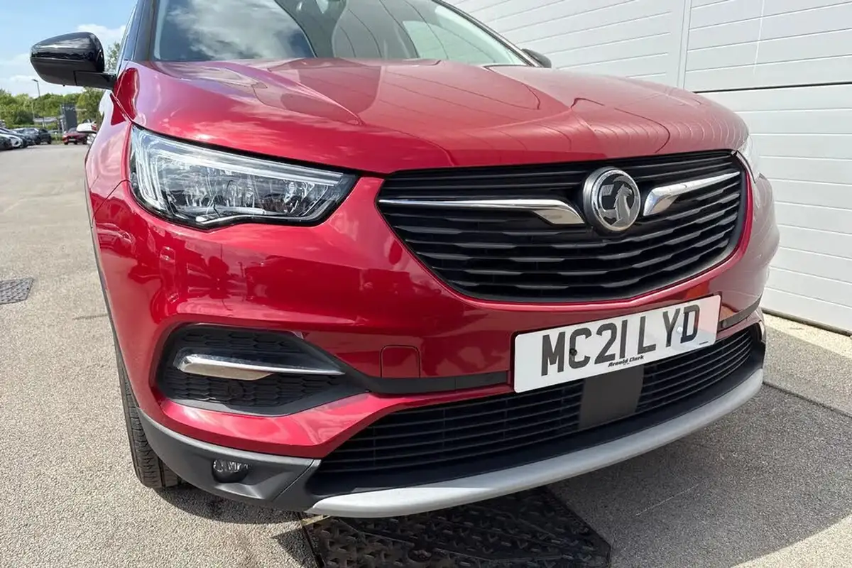 2021-vauxhall-grandland-x-12-griffin-big-8