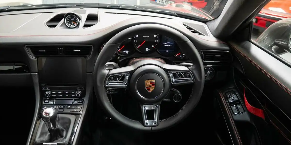 2018-porsche-911-30-carrera-t-big-22