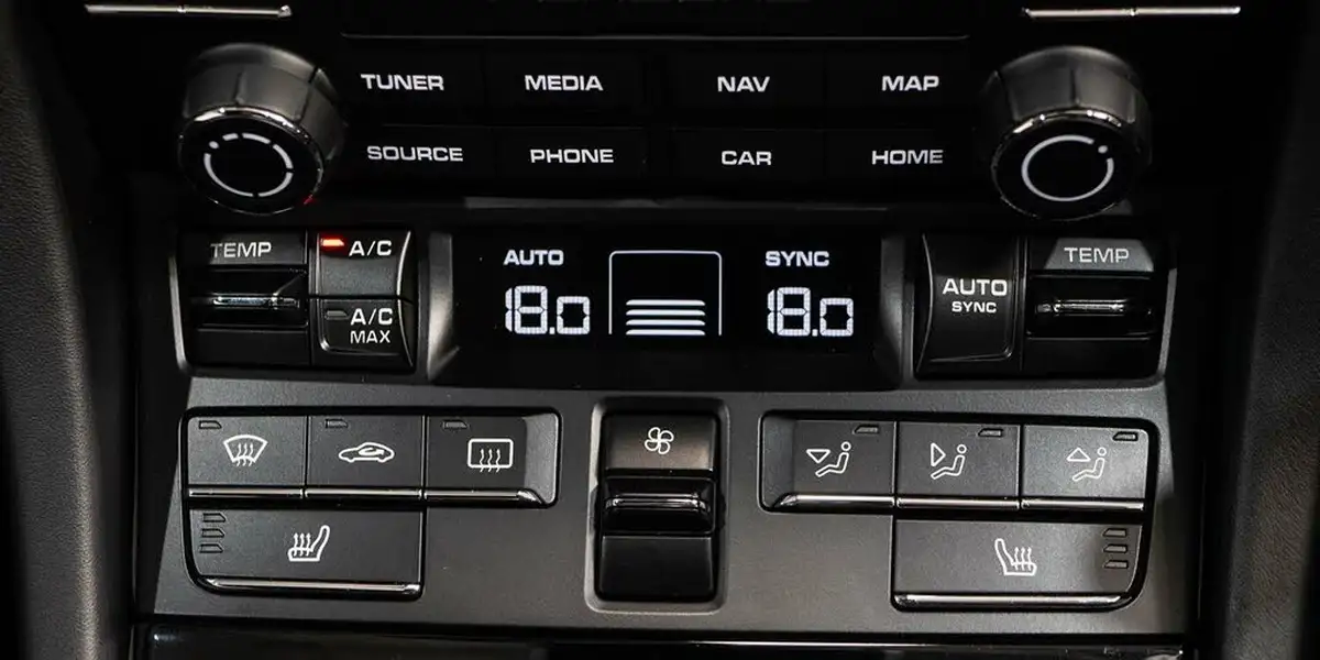 2018-porsche-911-30-carrera-t-big-46